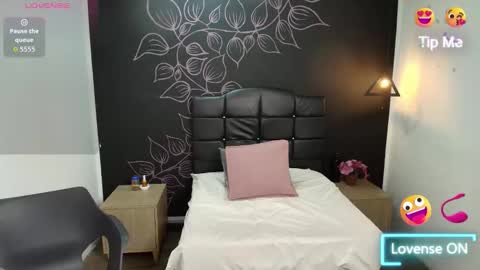 Natasha Mason online show from October 22, 1:05 pm