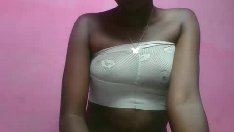 nathalia069 online show from February 17, 6:51 pm