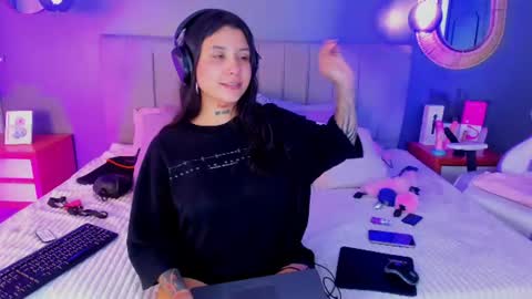 nathalia stone  online show from June 16, 4:24 am