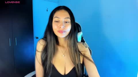 Nathalie online show from December 30, 1:26 am