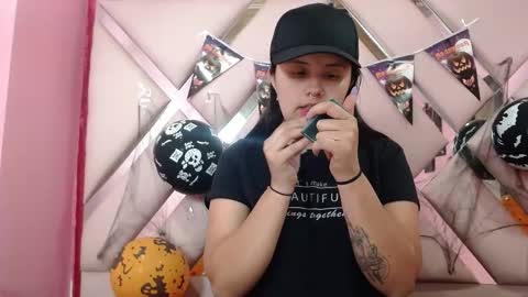 nathaly low online show from October 21, 3:10 am