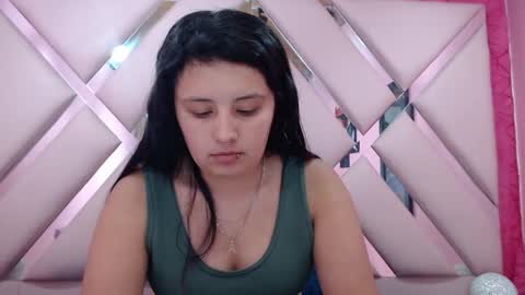 nathaly low online show from December 3, 3:20 am