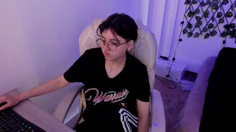 nathalyy_ds online show from October 14, 9:39 pm