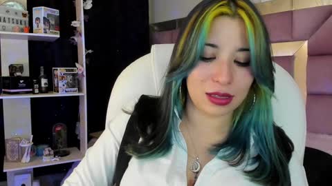 Nat  online show from December 19, 12:34 am