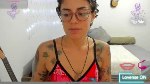 natt_op online show from March 26, 1:19 am