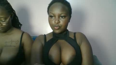 naughti_garlie online show from February 10, 5:10 am