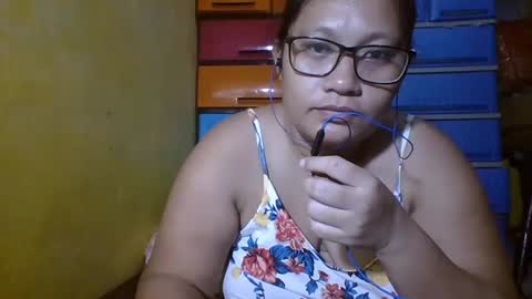 naughtypinay08 online show from November 17, 10:32 pm