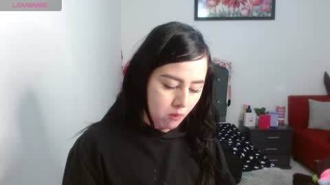 naughtyplayass online show from June 19, 12:30 pm