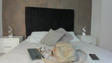 Naxa  Lexi online show from January 29, 12:02 pm