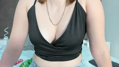 Naxa  Lexi online show from January 11, 12:18 pm