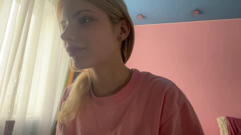 Eva online show from May 17, 1:49 am
