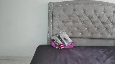 nesuko_kamado online show from October 23, 4:24 pm