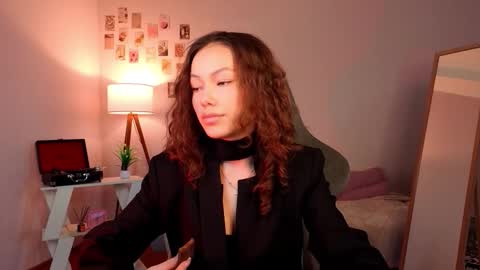 Lilly online show from February 6, 11:46 am