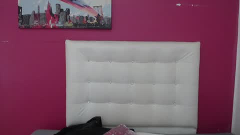 nextdoor_fantasy online show from December 31, 3:12 am