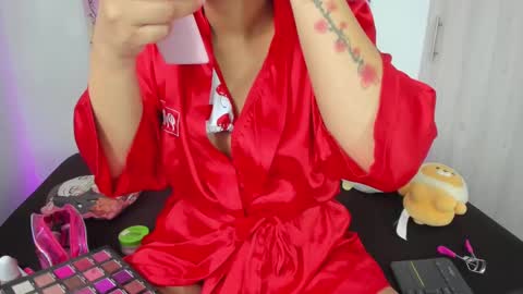  Nia  online show from October 6, 4:01 pm