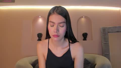 Call me Nia  online show from March 1, 5:56 pm