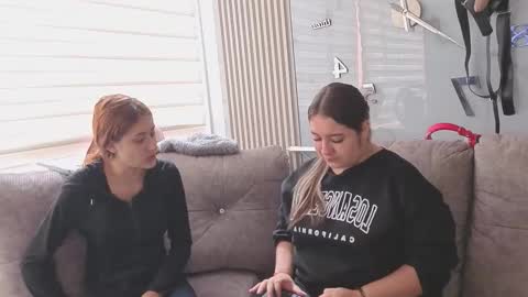 nicky_as online show from November 25, 2:19 pm