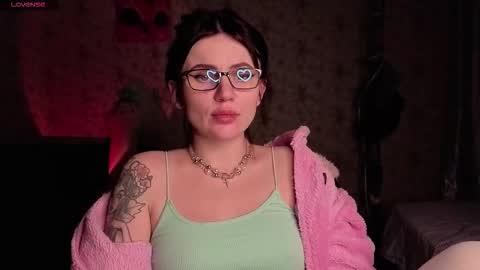 Nicky Weekends online show from January 31, 10:30 pm