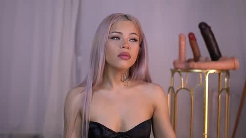 Nicky online show from September 15, 6:04 pm