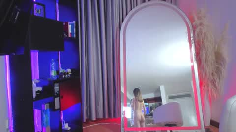 Nicky online show from November 6, 11:54 pm