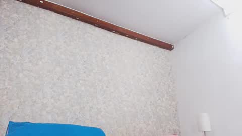 Nicol online show from September 22, 7:34 pm