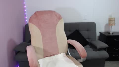 nicole Storm online show from February 17, 11:26 pm