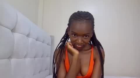 nicole161117 online show from March 21, 8:30 am