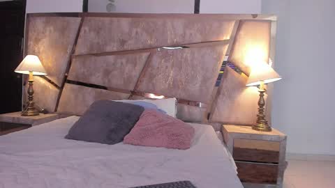 nicole online show from December 28, 4:51 am