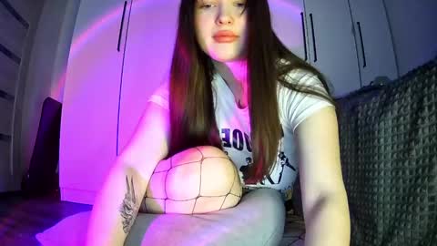 nicole_todd online show from January 26, 10:02 am