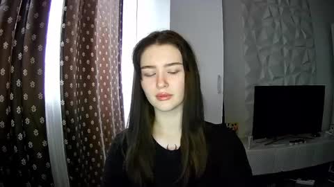 nicole_todd online show from December 12, 9:51 am