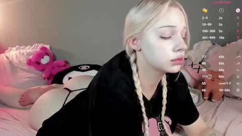 Mary online show from October 29, 1:04 pm