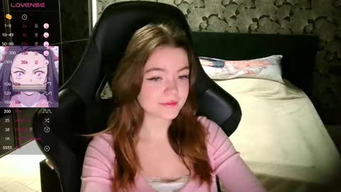 NicoleMeew online show from December 25, 7:24 pm