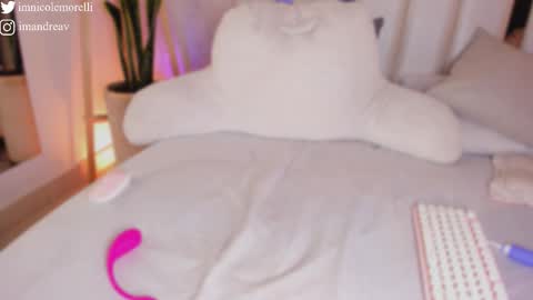 Andrea give it a thumbs up please its important  online show from November 28, 4:54 pm