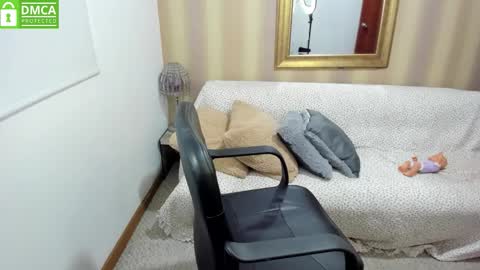 Nicolettcolin  online show from October 10, 6:57 pm