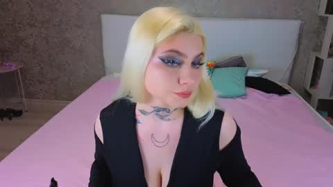 nikarocks online show from March 22, 5:19 pm