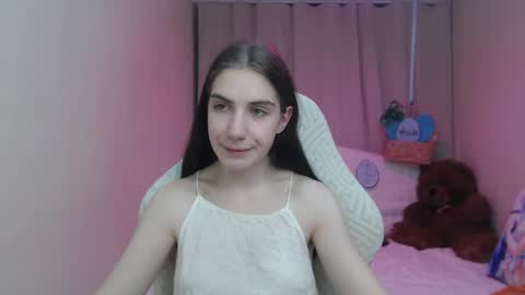 nikastarkk online show from March 31, 7:03 pm