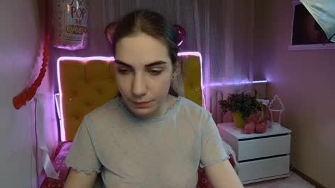 nikastarkk online show from March 4, 7:32 pm