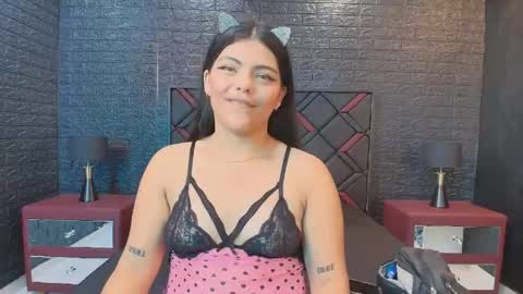 NIKI online show from May 15, 1:14 pm