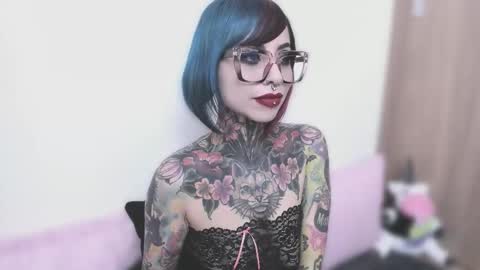 Nikki Ramone   online show from September 24, 11:15 pm