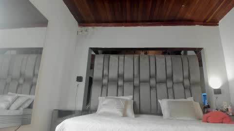     online show from February 10, 11:57 am