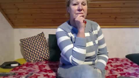 Nikole1 online show from January 11, 11:59 am