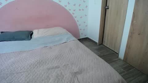 nila online show from February 4, 3:04 pm