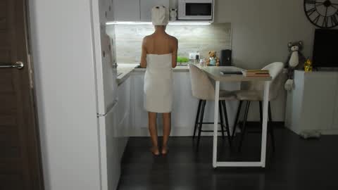 Bella online show from September 15, 5:20 pm