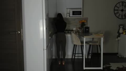 Bella online show from March 22, 11:55 pm