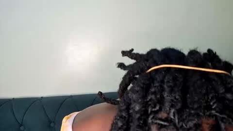 nina_bambi online show from December 4, 2:14 am