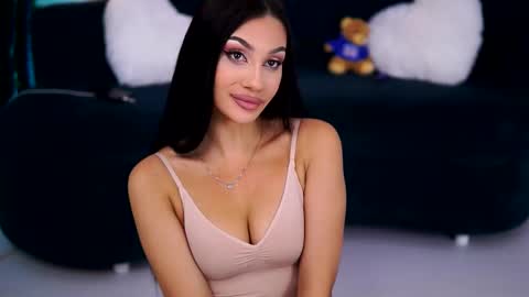 Ninna online show from November 7, 8:25 pm