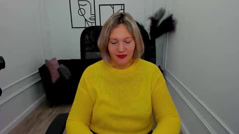 ninastarle online show from October 2, 5:12 am