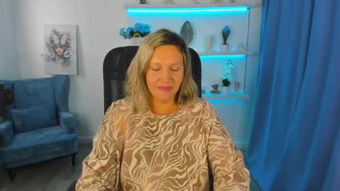 ninastarle online show from September 10, 5:29 am