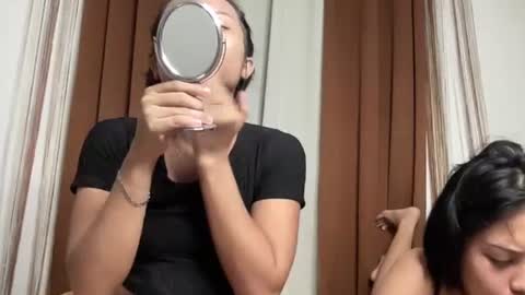 nini_luvskorn online show from June 12, 2:58 pm