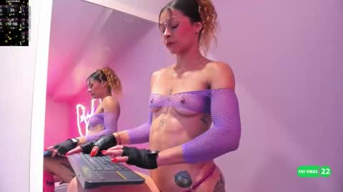 Ninna  online show from September 13, 4:48 pm